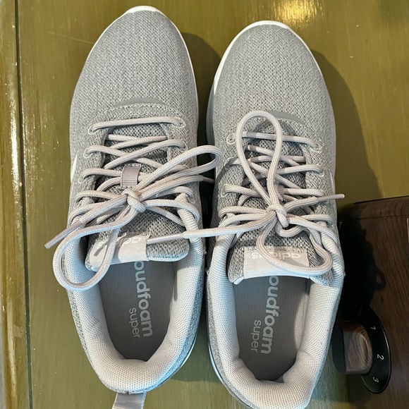 Adidas Cloudfoam Super, women’s size 7 - Picture 5 of 7